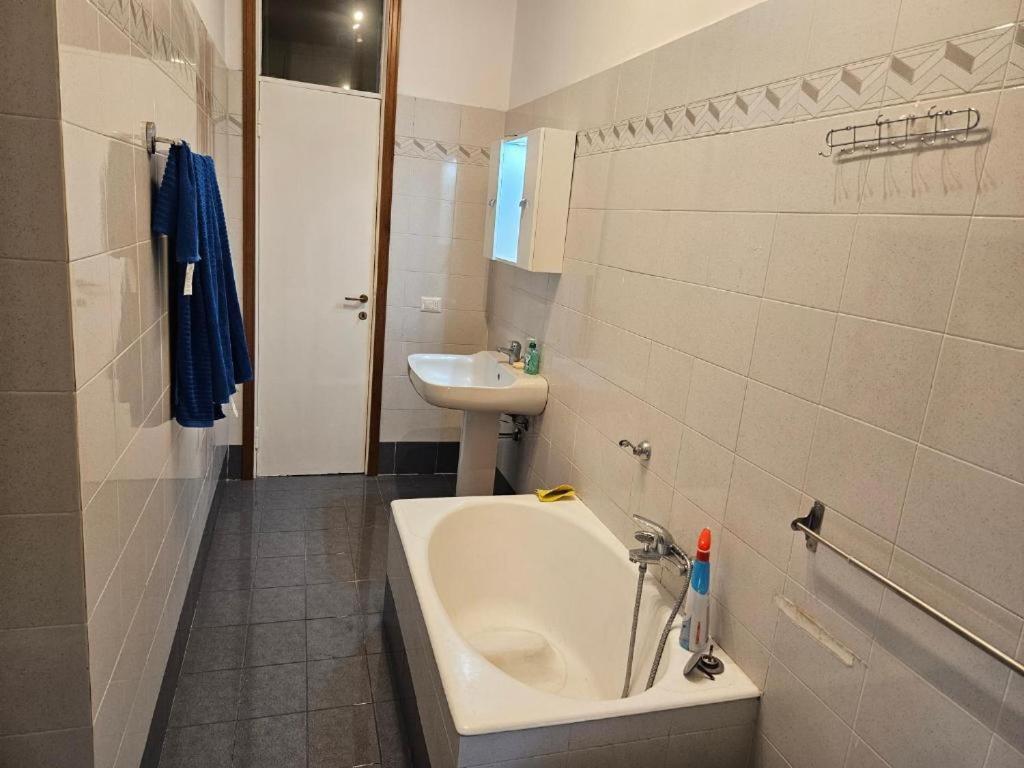 Guesthouse - Metro M1 Sesto Rondo Sesto San Giovanni Luaran gambar