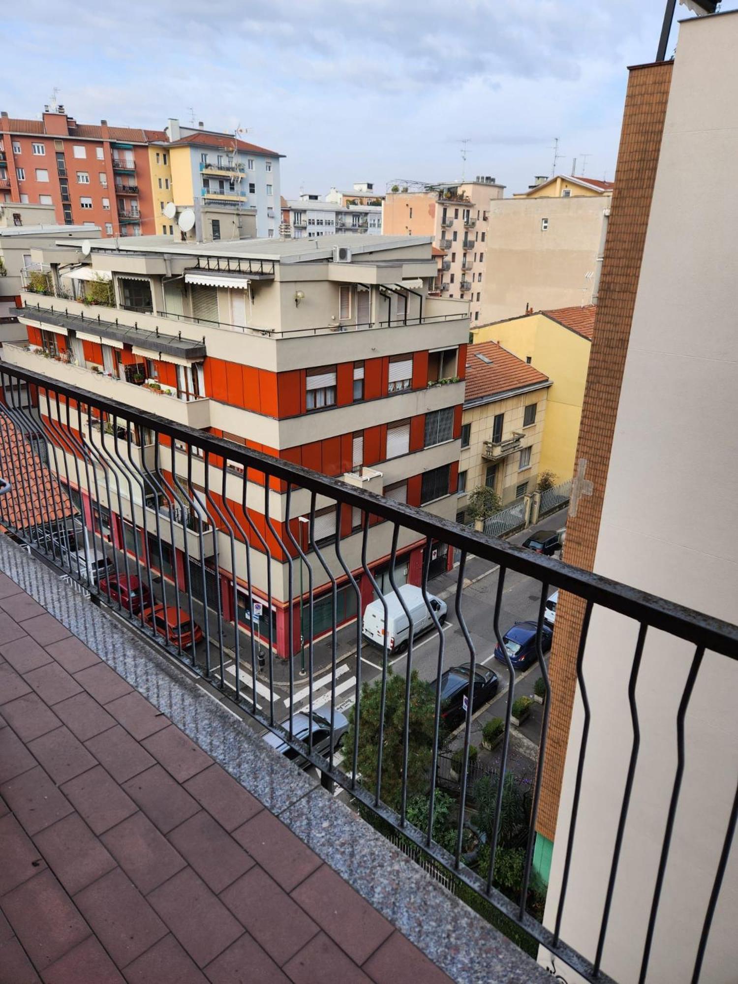 Guesthouse - Metro M1 Sesto Rondo Sesto San Giovanni Luaran gambar